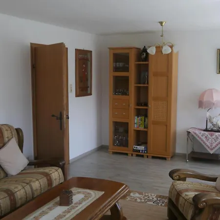 Vulkaneifel-ferienwohnungen Am Felsenpfad Apartment *